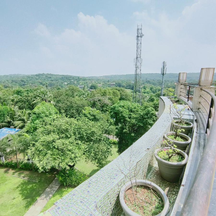 Silverador Resort Thane Exterior foto