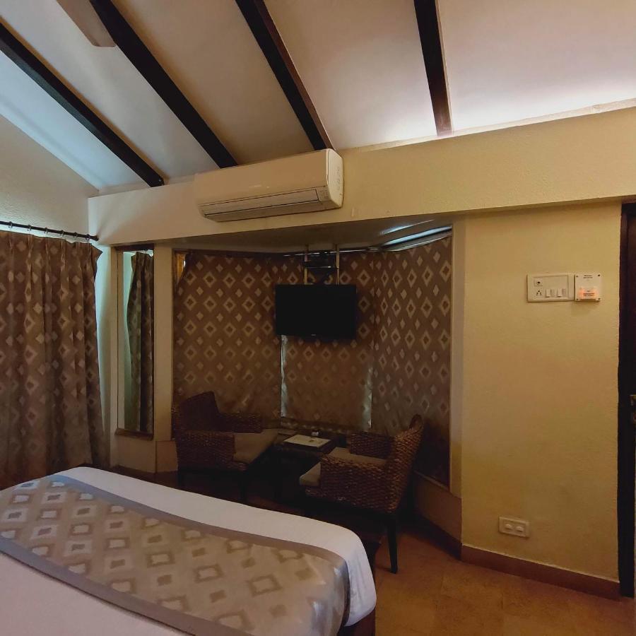 Silverador Resort Thane Exterior foto