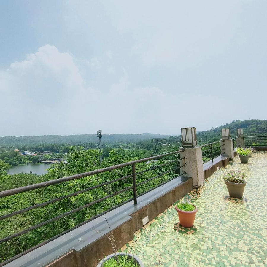 Silverador Resort Thane Exterior foto
